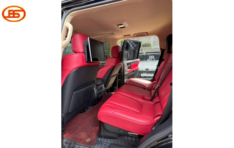 Siêu phẩm LX570 đen nhập mỹ 100.000miles