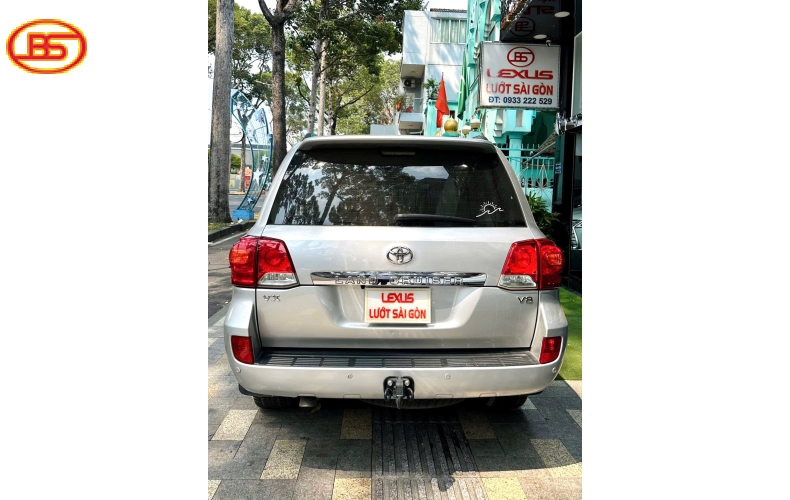 Siêu phẩm Toyota LandCruiser LC200 2014 với odo 180.000km