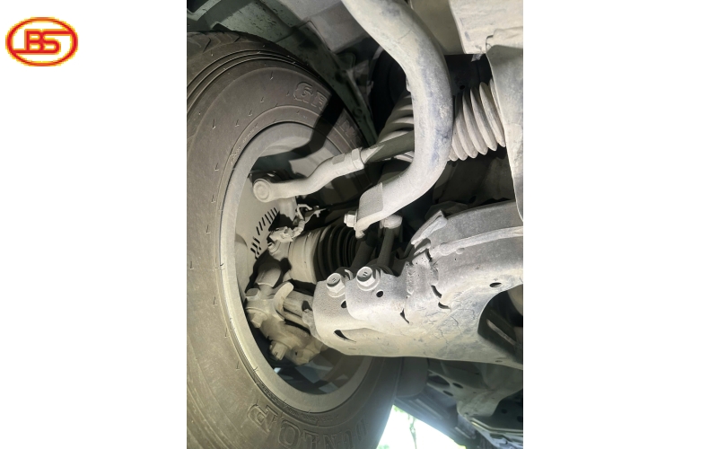 Siêu phẩm Toyota LandCruiser LC200 2014 với odo 180.000km