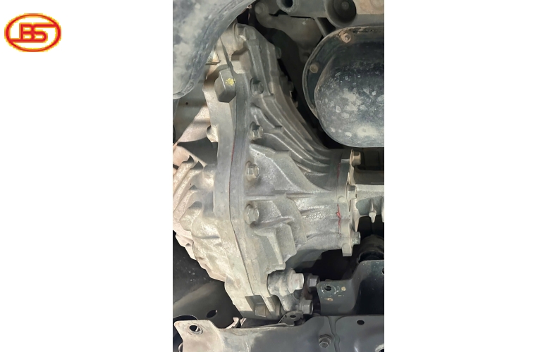 Siêu phẩm Toyota LandCruiser LC200 2014 với odo 180.000km