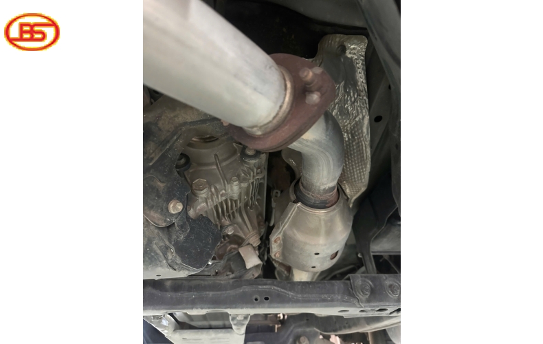 Siêu phẩm Toyota LandCruiser LC200 2014 với odo 180.000km