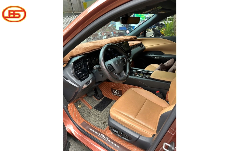 Lexus RX350 premium 2023 odo chỉ 14.000km