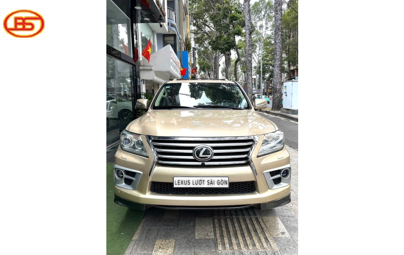 Lexus LX570 2009 vàng cát với odo 164.000 miles