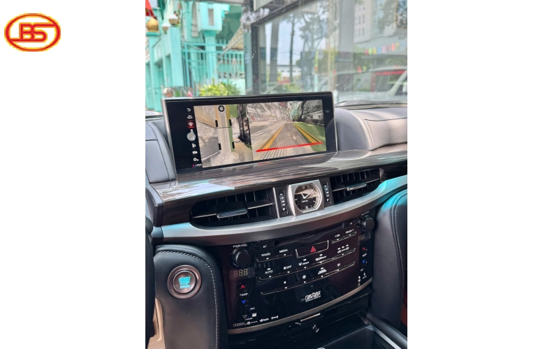 Lexus LX570 2009 vàng cát với odo 164.000 miles