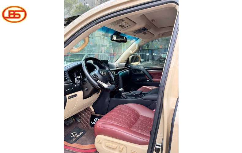 Lexus LX570 2009 vàng cát với odo 164.000 miles