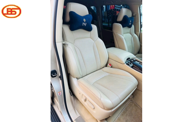 Siêu phẩm LX570 Vàng cát nhập hãng với odo 34.000km quá đẹp