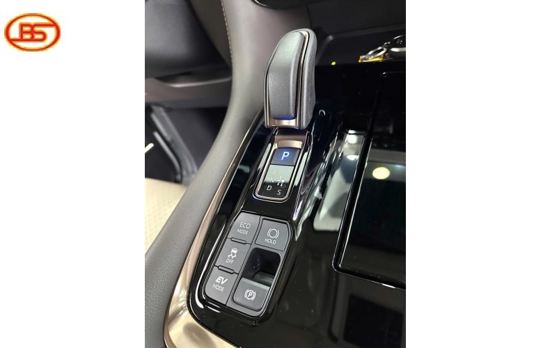 TOYOTA ALPHARD HEV 2026 SIÊU LƯỚT 2.000KM NHƯ MỚI