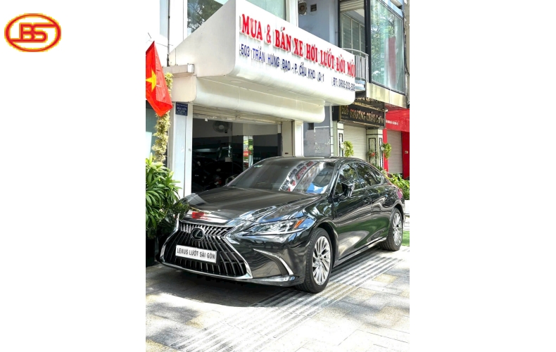 Siêu phẩm ES250 đen 2023 6.200km siêu lướt