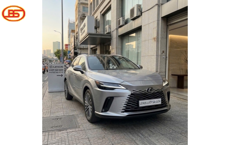 Siêu phẩm RX350H premium 2025 lướt 8.000km