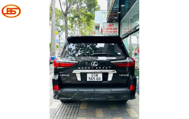 Siêu phẩm LX570 đen 2015 67.000km