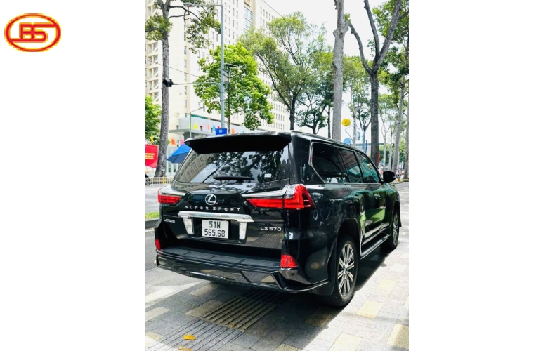 Siêu phẩm LX570 đen 2015 67.000km