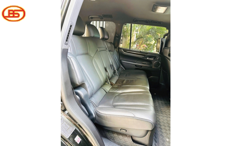 Siêu phẩm LX570 đen 2015 67.000km