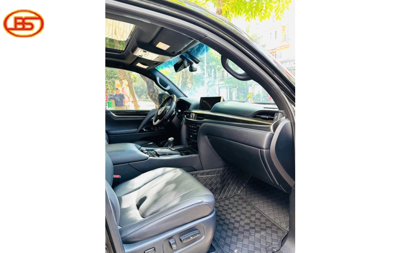 Siêu phẩm LX570 đen 2015 67.000km