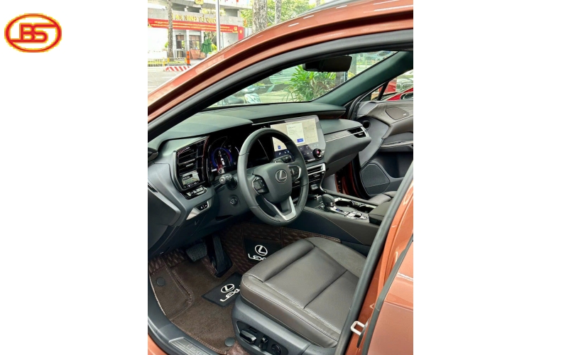Siêu phẩm RX350 2023 luxury với odo 36.000km 