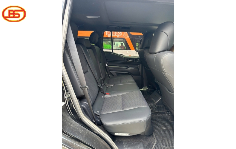 Toyota Land cruiser lc250 Đen với odo 17.000km