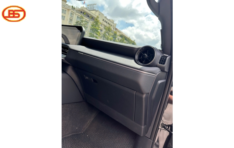 Toyota Land cruiser lc250 Đen với odo 17.000km