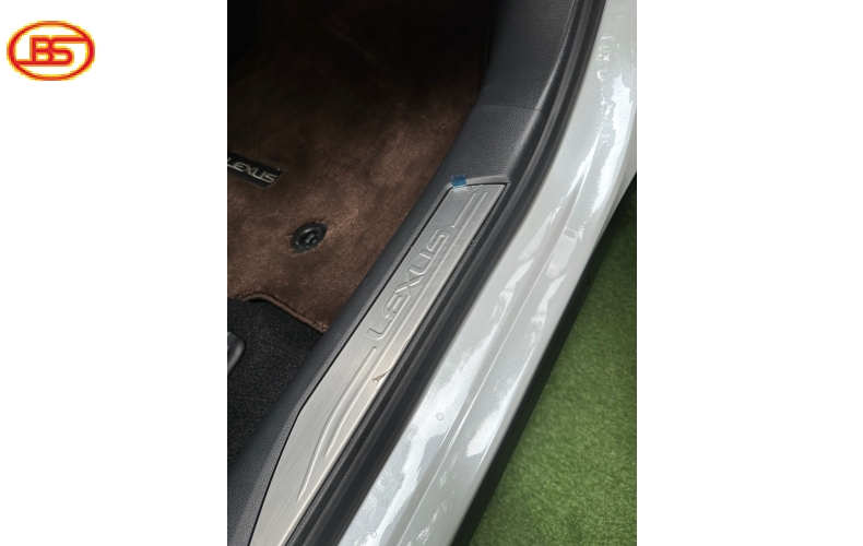 RX350 BẢN PREMIUM SX2023 ĐK2024 odo 1906km