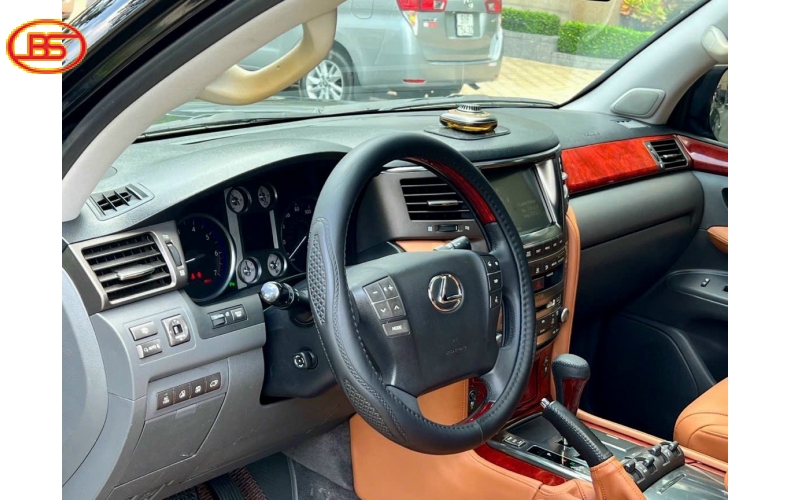 LEXUS LX 570 2008