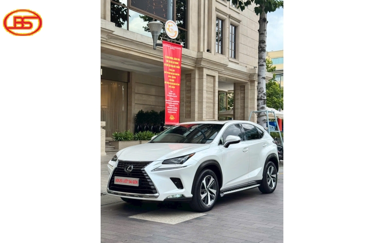 Siêu phẩm NX300 2019 95.000km xe đẹp không khác RX350