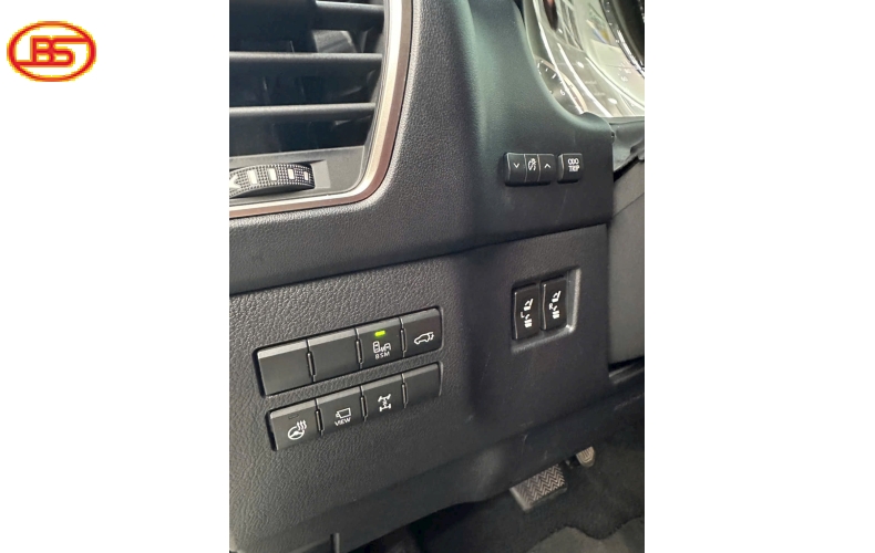Siêu phẩm NX300 2019 95.000km xe đẹp không khác RX350