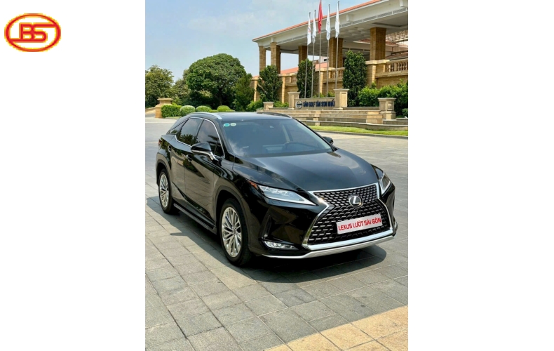 Siêu phẩm RX350 2021 với odo 31.000km full option 