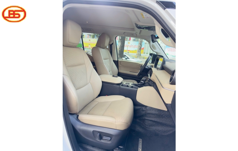 SIÊU PHẨM TOYOTA LAND CRUISER LC250 2025 với odo 35.000km