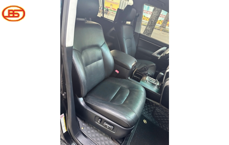 Toyota Land Cruiser 2015 với odo 121.000kmxe quá đẹp