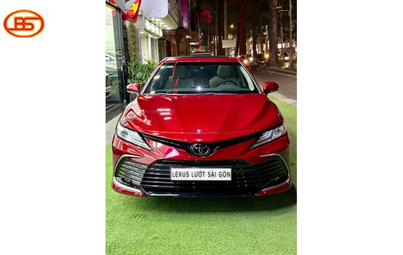 Camry ( sản xuất 2023) siêu lướt 2500km